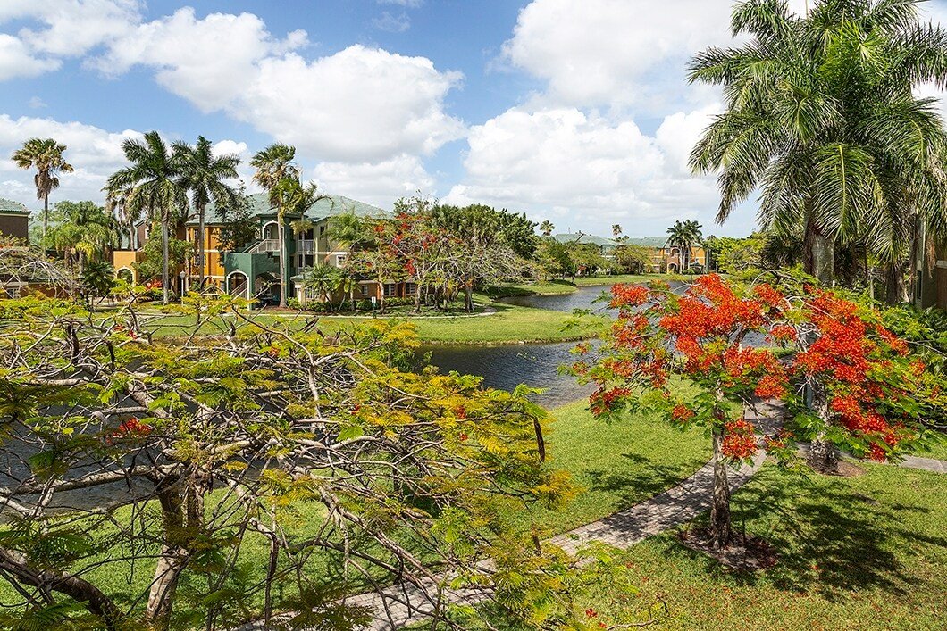 FABULOUS 1 BED/ 1 BATH APARTMENT IN WESTON, FL.